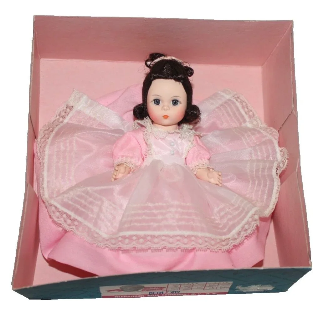 Vintage MADAME ALEXANDER  8